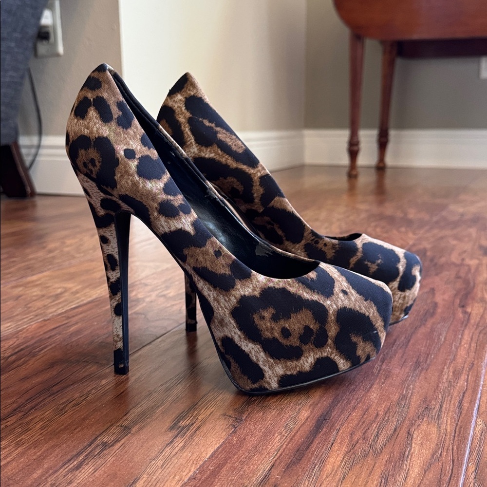Steve Madden Jancey Leopard Print Heel Size 8 - Picture 4 of 10